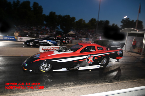 Robbie Massey - 'H Auto Group' (near lane) vs 
Kirk Williams - '200 Proof' (far lane)